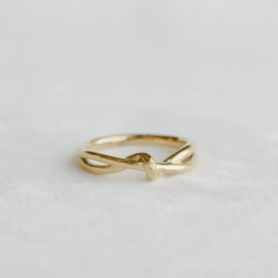 Everly Knot Ring