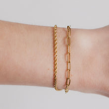 Load image into Gallery viewer, Chunky Paperclip Bracelet
