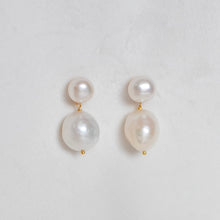 Load image into Gallery viewer, Pearl Drop Earrings

